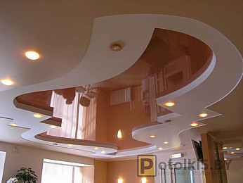 Двухуровневый потолок в гостиную (освещение: точечные светильники)