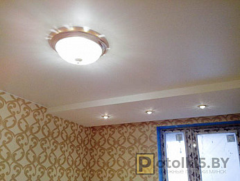 Сатиновый натяжной потолок в кухню или ванную