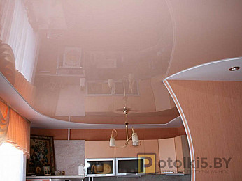 Натяжной потолок в кухонное помещение (материал: пвх)
