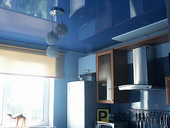 Натяжной потолок в кухню установим недорого в квартире или доме