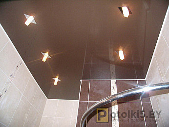 Натяжной потолок в ванную 21