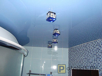Натяжной потолок в ванную 31