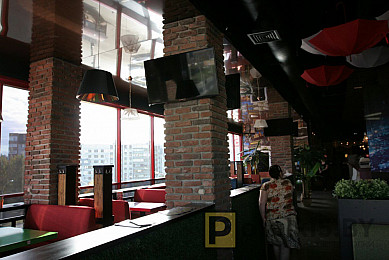 Натяжной потолок в ресторан 5