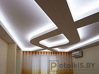 Матовый натяжной потолок с подсветкой сложной конструкции
