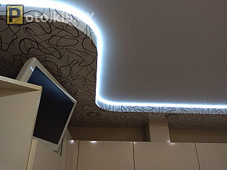 Двухуровневый матовый натяжной потолок в комплексе с эксклюзивным полотном 187