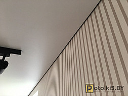 Натяжной потолок с теневым профилем 5 в Фаниполе