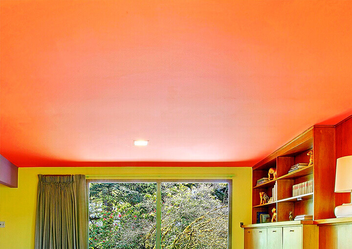 Оранжевый натяжной потолок